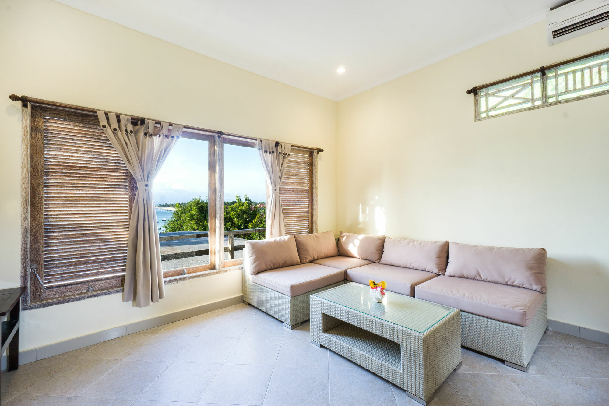 Ware Ware Surf Bungalow Lembongan Нуса-Лембонган Екстер'єр фото